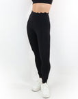 SCALLOP LEGGINGS - BLACK