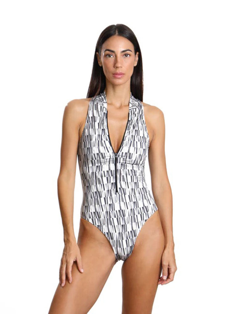 ANA MAILLOT