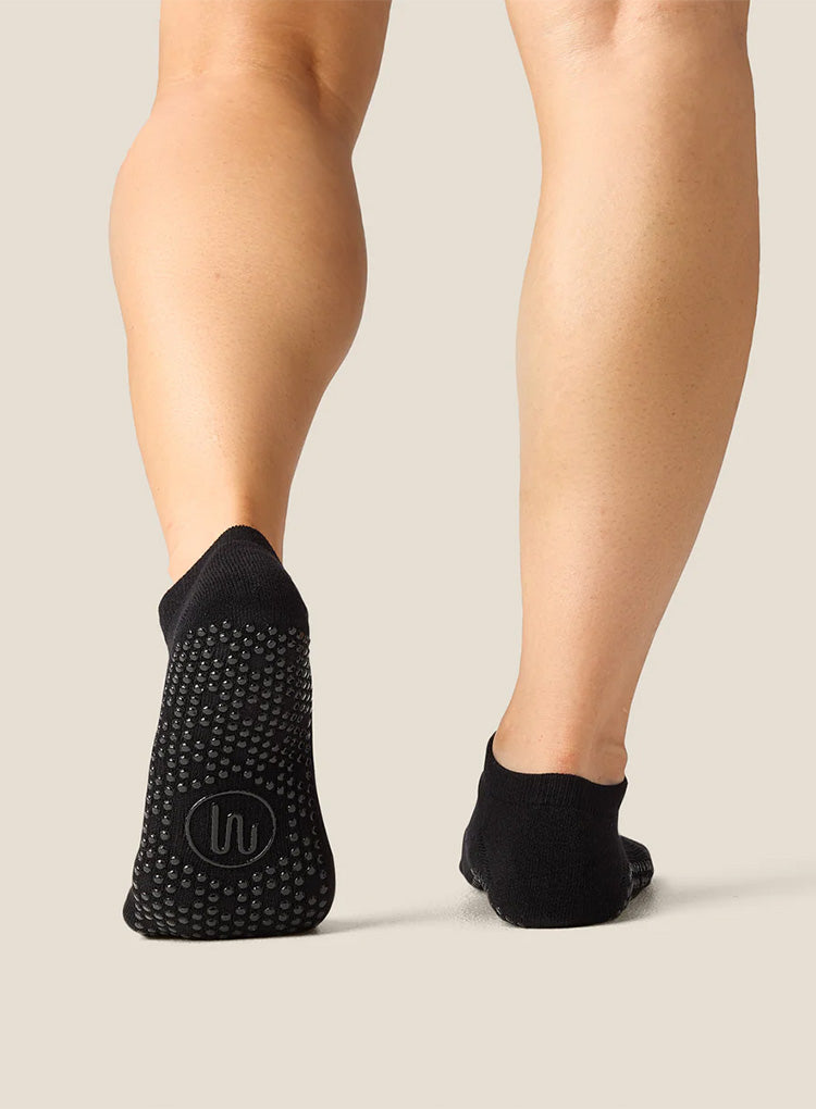 LOW RISE GRIP SOCKS - BLACK