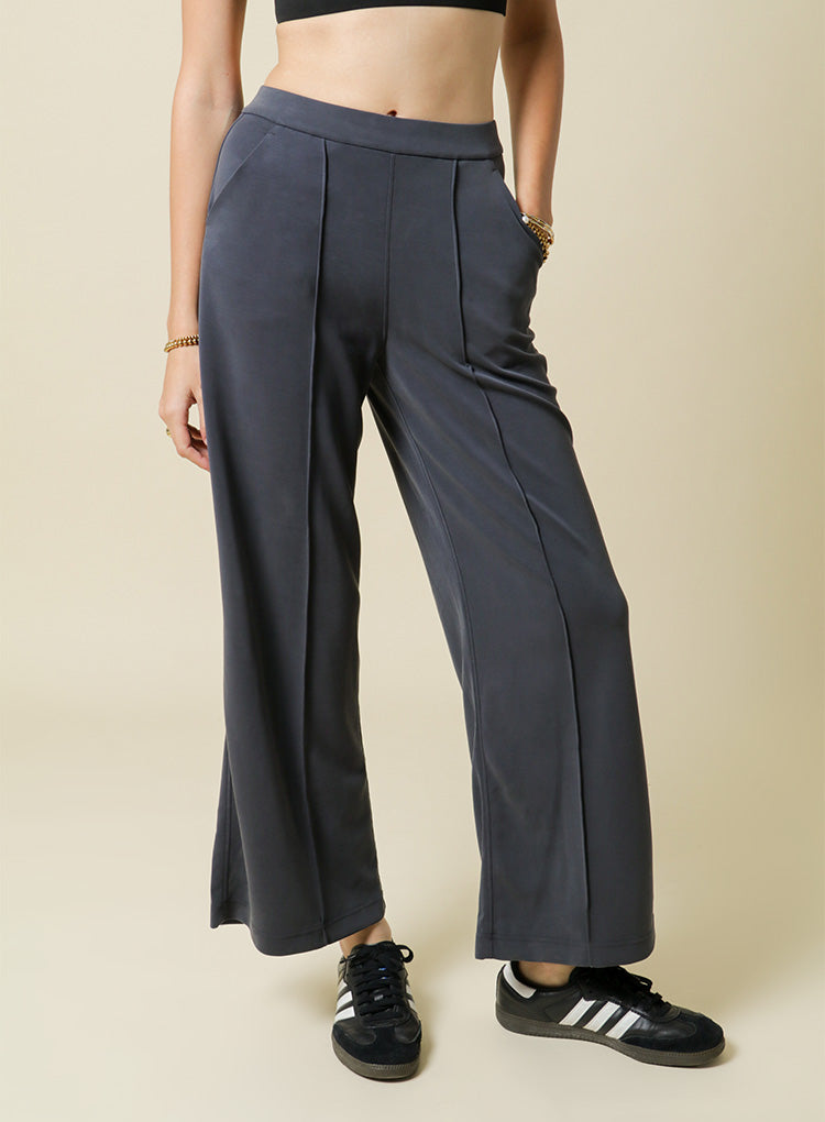 METRO PINTUCK PANTS