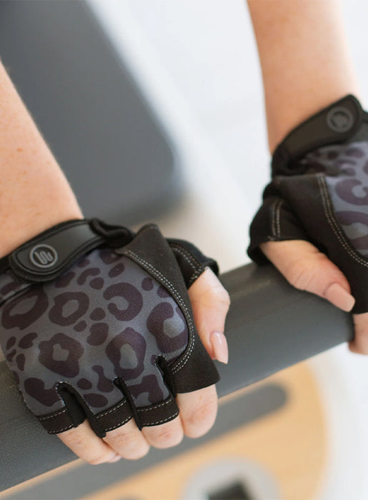 GRIP GLOVES