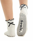 RUFFLE BOW GRIP SOCKS