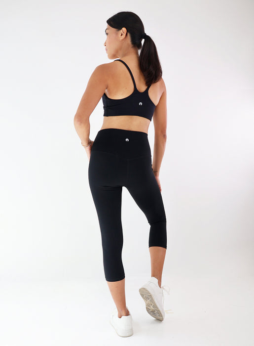 VIVID CAPRI LEGGINGS